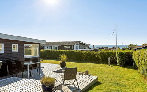 Raymond - 175M from the Sea: Inmuebles, Sombra, Entrada De Coches, Casa De Campo