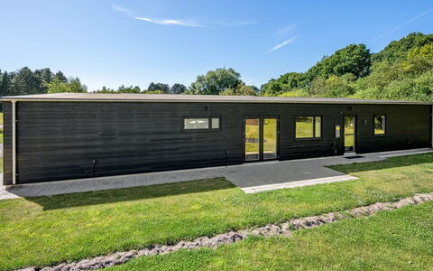 Abbo - 750M from the Sea: Vía Muerta, Tablón, Material Natural, Madera Dura, Edificios Del Jardín