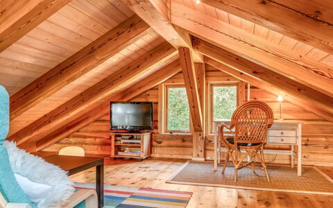 Devis - from the Sea: Madera, Casa, Porche, Cubierta, Madera Dura, Techo, Manchas De Madera, Suelos De Madera, Eco Hotel