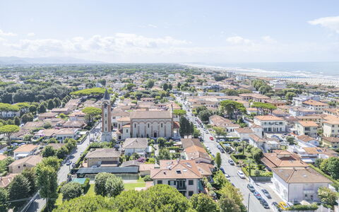 Attico Marino: Tiempo De Día, Área Urbana, Vista Panorámica, Barrio Residencial, Horizonte, Fotografía Aérea, Barrio, Paisaje, Diseño Urbano, Área Metropolitana