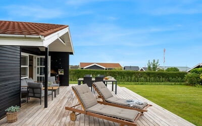 Dragan - 50M from the Sea