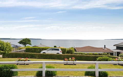 Fani - 150M from the Sea