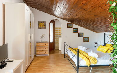 Sopraloreto Apartment