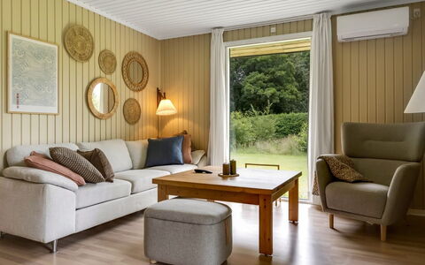 Göran - 30Km from the Sea: Cabaña, Patio Interior, Yarda, Edificios Del Jardín, Cobertizo, Vía Muerta, Mueble Para Exteriores, Cuarto De Troncos, Estructura Al Aire Libre, Choza
