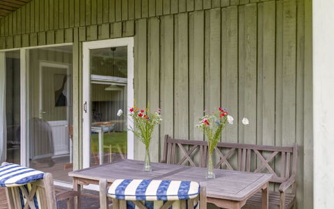 Göran - 30Km from the Sea: Cabaña, Patio Interior, Yarda, Edificios Del Jardín, Cobertizo, Vía Muerta, Mueble Para Exteriores, Cuarto De Troncos, Estructura Al Aire Libre, Choza