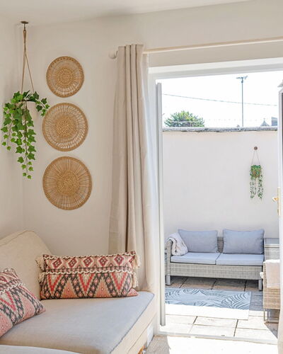 Strand Mews