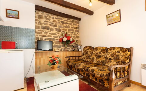 Les Jardins: Mueble, Diseño De Interiores, Habitación, Suelo, Sala, Sofá, Planta De Casa, Silla, Marco