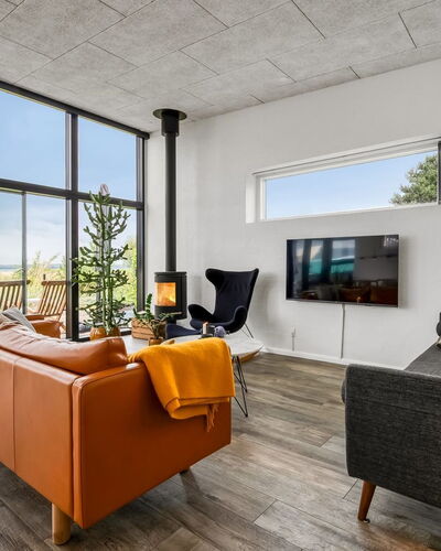 Bondi - 75M from the Sea