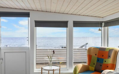 Folkhart - 10M from the Sea