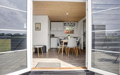 Mattheus - 900M from the Sea