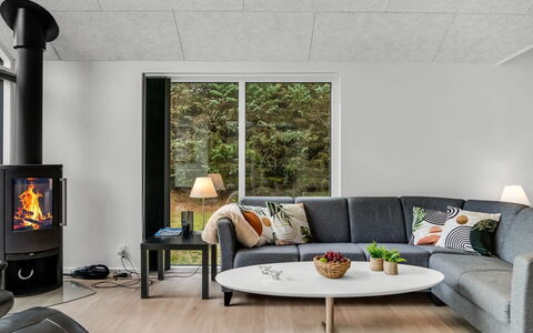 Abiorn - from the Sea: Cabaña, Patio Interior, Yarda, Edificios Del Jardín, Cobertizo, Vía Muerta, Mueble Para Exteriores, Cuarto De Troncos, Estructura Al Aire Libre, Choza