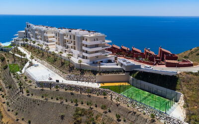 Heaven Free Spa & Padel