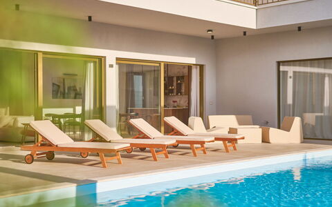 Poreč Tar 211: Piscina, Madera, Diseño De Interiores, Mueble Para Exteriores, Recurso, Suelo, Piso, Mueble, Material Compuesto, Departamento