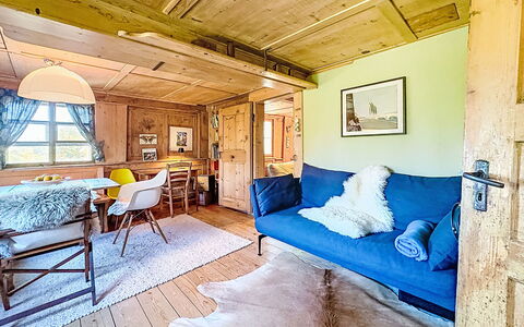 Winterberg: Mueble, Diseño De Interiores, Madera, Casa, Techo, Casa, Piso, Suelo, Sala, Habitación