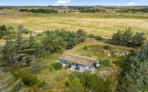 Saila - 1.2Km from the Sea: Ecorregión, Llanura, Paisaje, Pradera, El Terreno Del Lote, Área Rural, Planta De La Comunidad, Cabaña, Prado