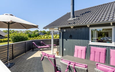 Rosamunde - 700M from the Sea