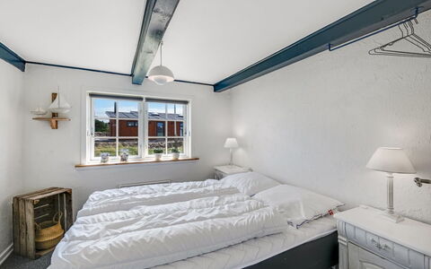 Reinhard - from the Sea: Techo, Suelo, Piso, Diseño De Interiores, Mueble, Casa, Habitación, Cama, Habitación, Lecho