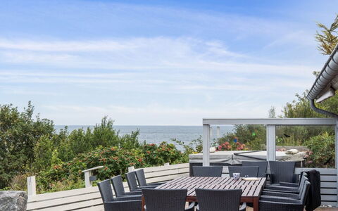 Dzavid - 50M from the Sea: Departamento, Condominio, Inmuebles, Balcón, Villa, Hotel