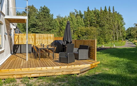 Wolter - 1.7Km from the Sea: Madera, Madera Dura, Porche, Cubierta, Tablón, Manchas De Madera, Suelos De Madera, Mueble Para Exteriores, Sombra, Pretil