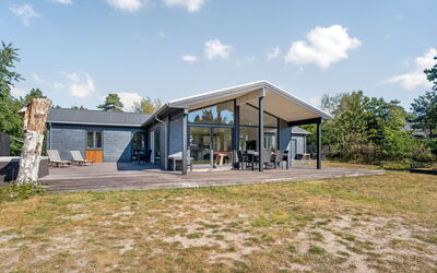 Milda - 100M from the Sea