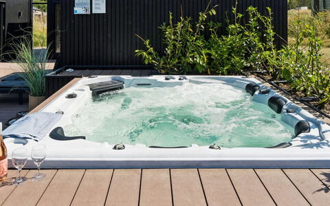 Artur - 800M from the Sea: Material Compuesto, Ocio, Jacuzzi, Arreglo De Tubería, Bañera, Diseño, Mueble Para Exteriores, Patio, Piscina