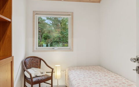 Angelika - 1.3Km from the Sea: Pared, Diseño De Interiores, Piso, Madera, Suelo, Techo, Habitación, Cama, Habitación, Mueble
