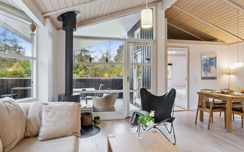 Angelika - 1.3Km from the Sea: Diseño De Interiores, Piso, Madera, Techo, Suelo, Mueble, Sala, Casa, Sofá, Suelos De Madera