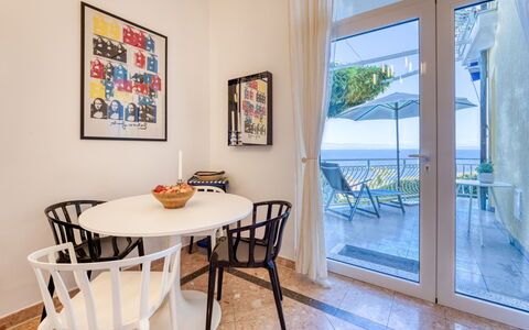 Design Jamar: Mueble, Piso, Suelo, Diseño De Interiores, Silla, Mesa, Cocina Y Comedor Mesa, Mar, Departamento, Comedor