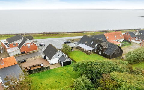 Raika - 25M to the Fjord: Cabaña, Patio Interior, Yarda, Edificios Del Jardín, Cobertizo, Vía Muerta, Mueble Para Exteriores, Cuarto De Troncos, Estructura Al Aire Libre, Choza