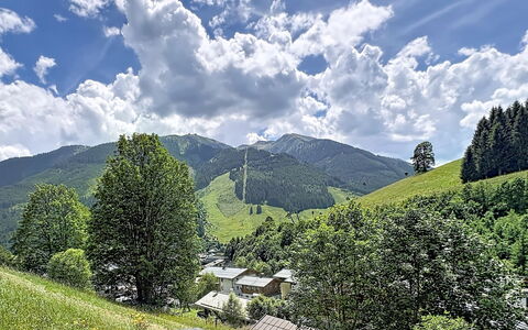 Saalbach-Hinterglemm 107: Accidentes Geográficos Montañosas, Montaña, Árbol, Verde, Colina, Naturaleza, Paisaje Natural, Tierras Altas, Cordillera, Paisaje