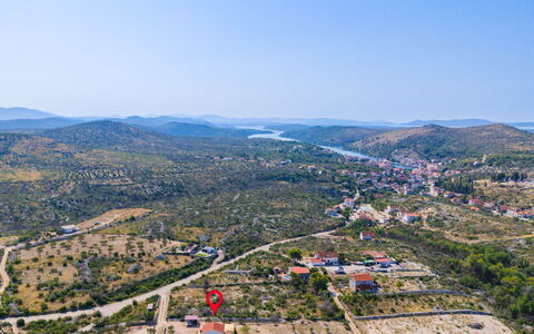 Agis: Vista Panorámica, Barrio Residencial, Fotografía Aérea, Paisaje, Barrio, Suburbio, Diseño Urbano, El Terreno Del Lote, Asentamientos Humanos, Pueblo