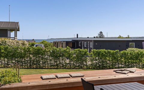 Karitte - 300M from the Sea: Madera, Casa, Porche, Cubierta, Madera Dura, Techo, Manchas De Madera, Suelos De Madera, Eco Hotel