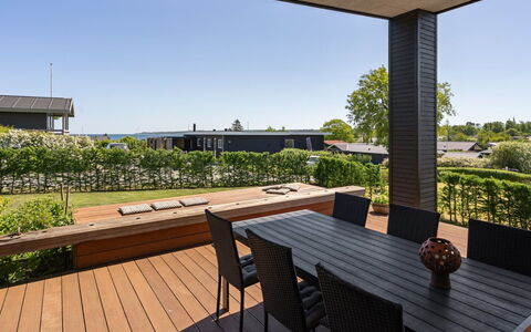 Karitte - 300M from the Sea: Madera, Casa, Porche, Cubierta, Madera Dura, Techo, Manchas De Madera, Suelos De Madera, Eco Hotel