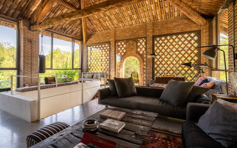 Villa Poggio Zucchino, Pool, Wellness, Piacenza: Diseño De Interiores, Madera, Mueble, Techo, Piso, Suelo, Arquitectura, Encendiendo, Sala, Silla