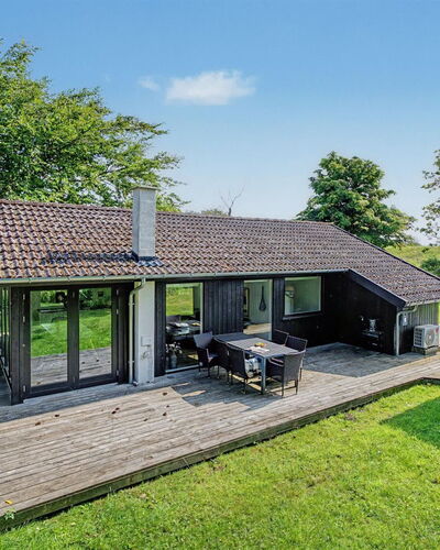 Litle - 30M from the Sea
