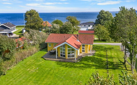 Solja - 85M from the Sea: Hierba, Pradera, El Terreno Del Lote, Cabaña, Área Rural, Prado, Edificios Del Jardín, Jardín, Cobertizo