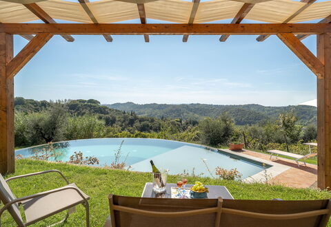 Villa Costa Al Bagno: Colina, Mueble Para Exteriores, Sombra, Cordillera, Eco Hotel, Jardín, Valle, Cresta, Paisajismo, Piscina