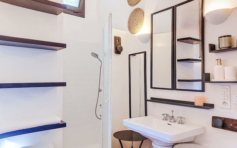 Villa 50: Diseño De Interiores, Pared, Piso, Lavabo Del Baño, Suelo, Techo, Encendiendo, Casa, Lámpara, Baño