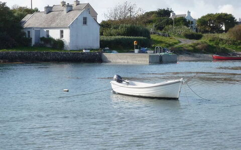Old Barn Cottage Heir Island: Barco, Agua, Watercraft, Barcos Y Canotaje - Efectos Y Equipo, Camino Acuático, Banco, Costeras Y Los Accidentes Geográficos Oceánico, Lago, Cabaña, Canal