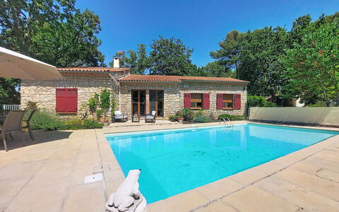 Les Pierres Fleuries: Piscina, Recurso, Inmuebles, Mueble Para Exteriores, Eco Hotel, Hacienda, Villa, Losa, Sombra, Paisajismo
