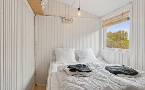 Gun - 300M to the Fjord: Madera, Suelo, Techo, Habitación, Lecho, Cama, Madera Dura, Sábana, Tablón, Linos