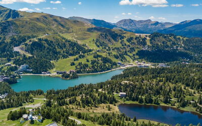 Zirbenwaldhütt'N