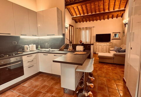 Casa Castelli: Mueble, Diseño De Interiores, Piso, Mostrador, Madera, Cocina, Suelo, Techo, Gabinetes, Aparato De Cocina