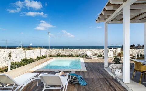 Timo: Recurso, Mueble Para Exteriores, Mar, Piscina, Eco Hotel, Silla, Sombra, Sunlounger, Oceano, Paraguas