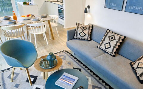Seezauber: Piso, Diseño De Interiores, Suelo, Mueble, Sala, Habitación, Sofá, Departamento, Casa