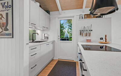 Edvard - 300M from the Sea