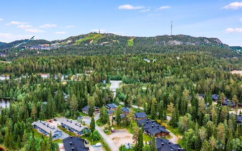 Tunturin Villa Pipo: Árbol, Barrio Residencial, Paisaje, El Terreno Del Lote, Vista Panorámica, Fotografía Aérea, Suburbio, Inmuebles, Eco Hotel, Paisajismo