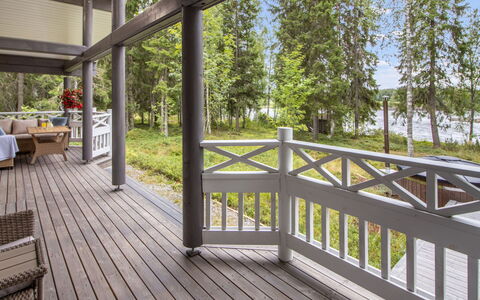 Villa White Water: Madera, Cabaña, Casa, Casa, Puerta, Madera Dura, Edificios Del Jardín, Manchas De Madera, Cuarto De Troncos, Tablón