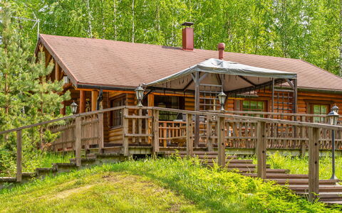 Villa Joutsen: Madera, Cabaña, Casa, Casa, Puerta, Madera Dura, Edificios Del Jardín, Manchas De Madera, Cuarto De Troncos, Tablón