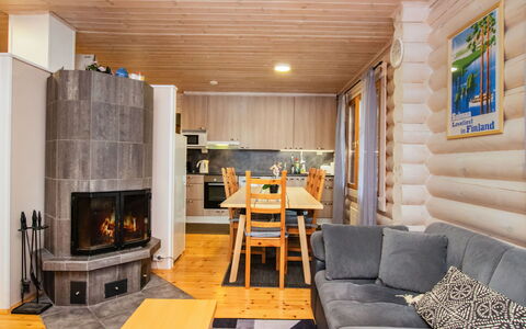 Villa Saimaa: Mueble, Madera, Diseño De Interiores, Piso, Habitación, Suelo, Techo, Casa, Sala, Madera Dura